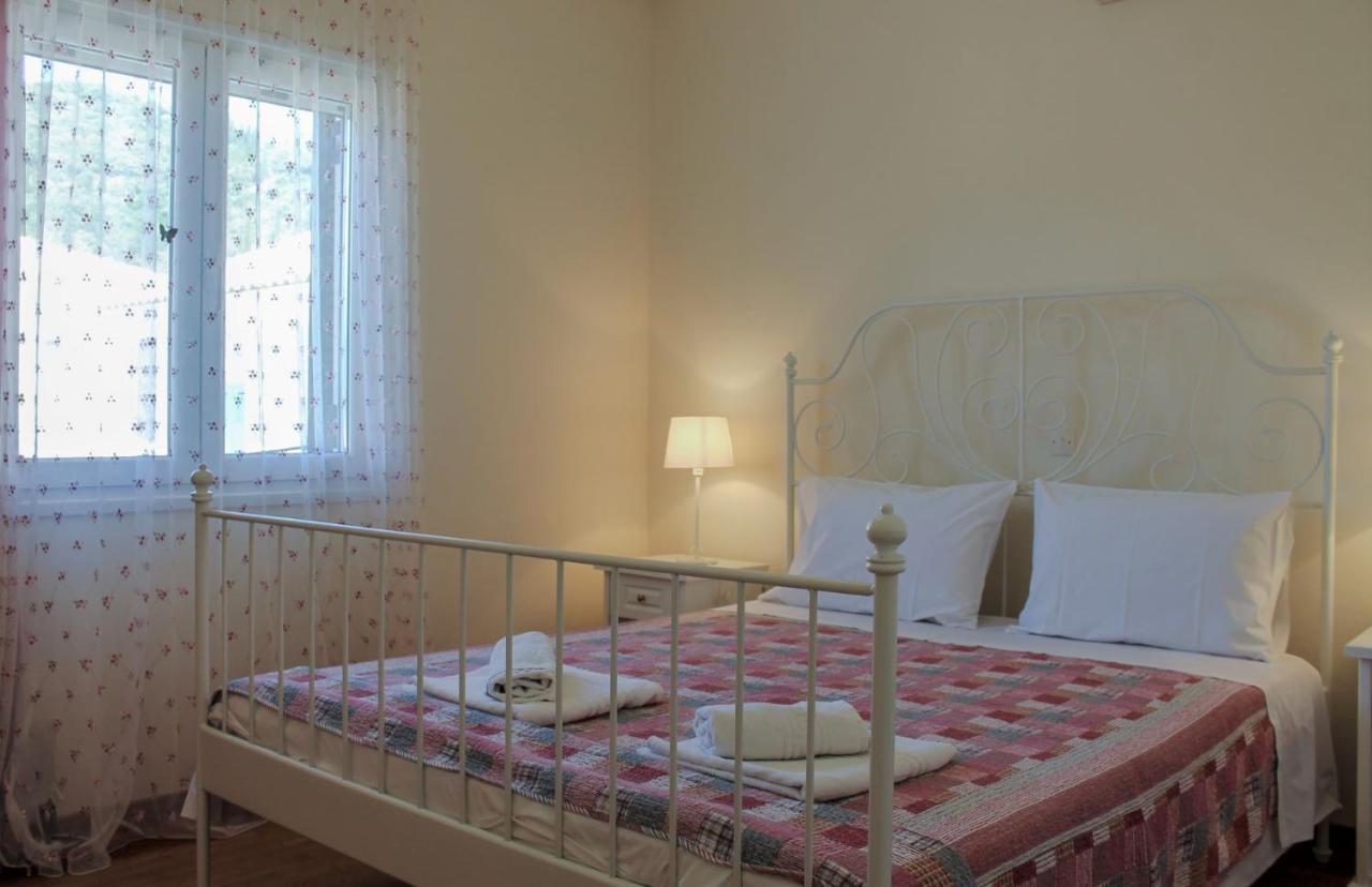 Nikolas House Гимари Экстерьер фото